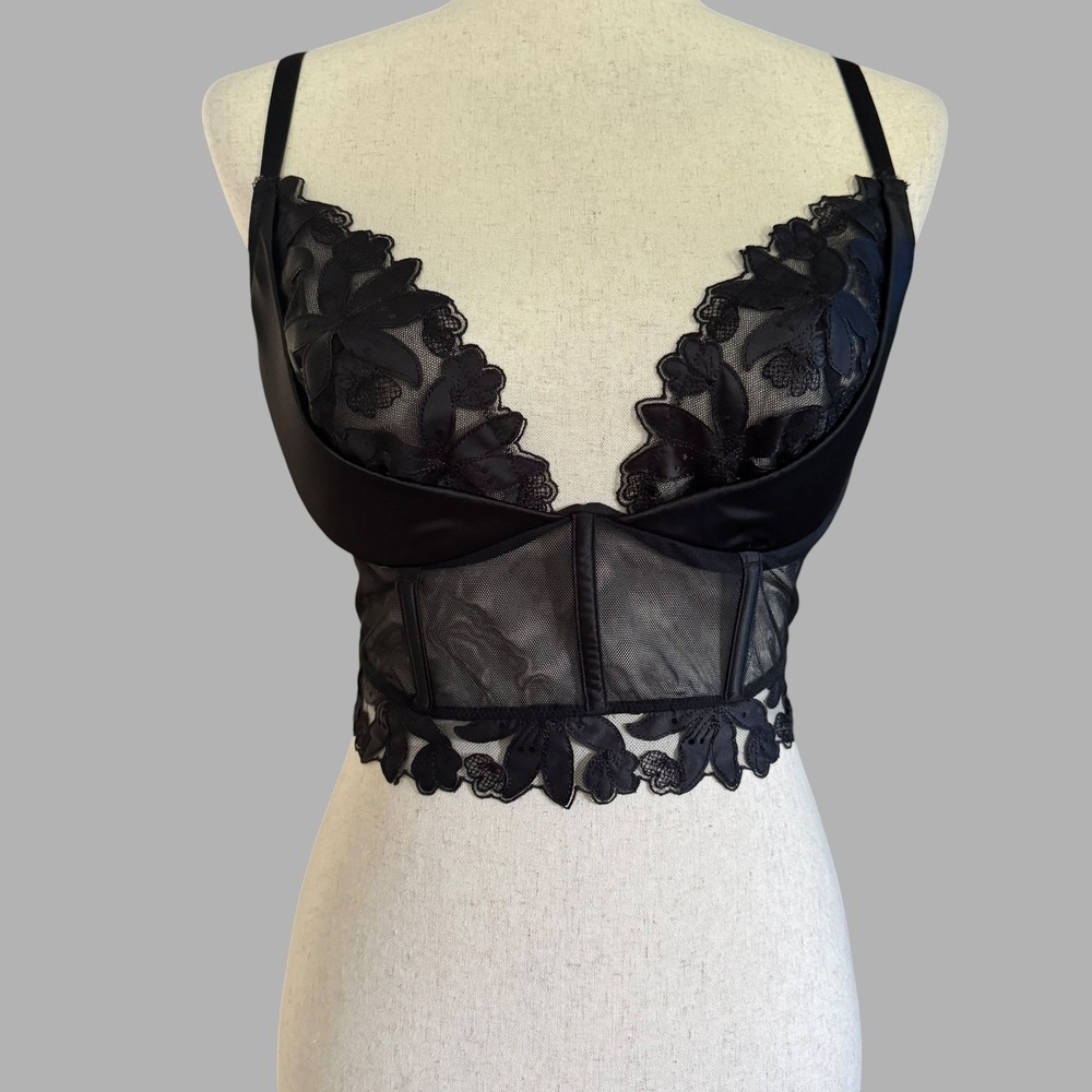 Victoria's Secret Very Sexy Black Floral Embroidered Mesh Longline Bra 34DD
